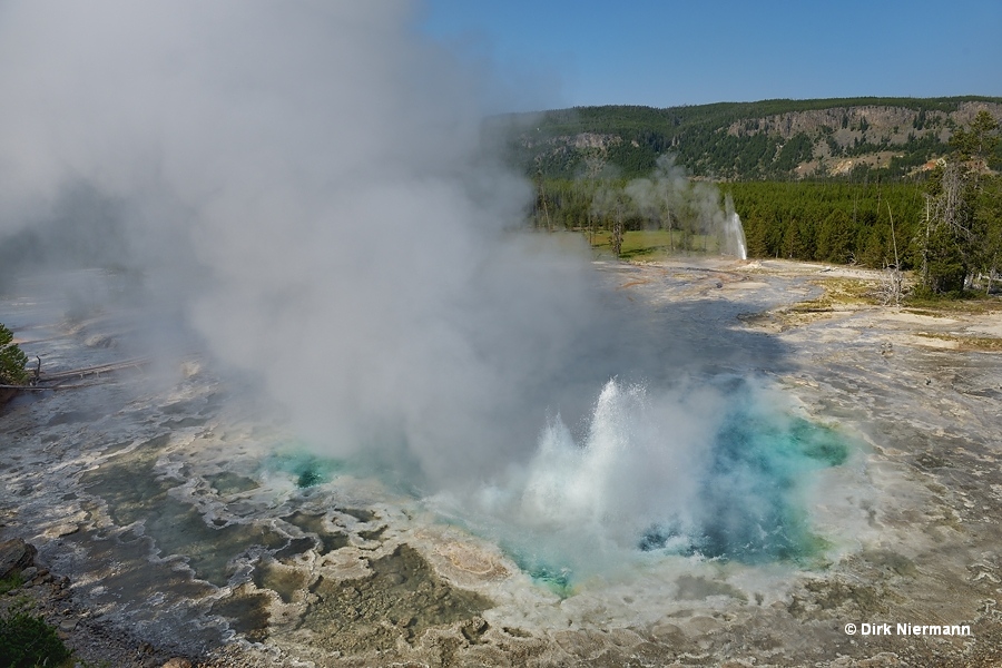 rtemisia Geyser and Atomizer Geyser Yellowstone