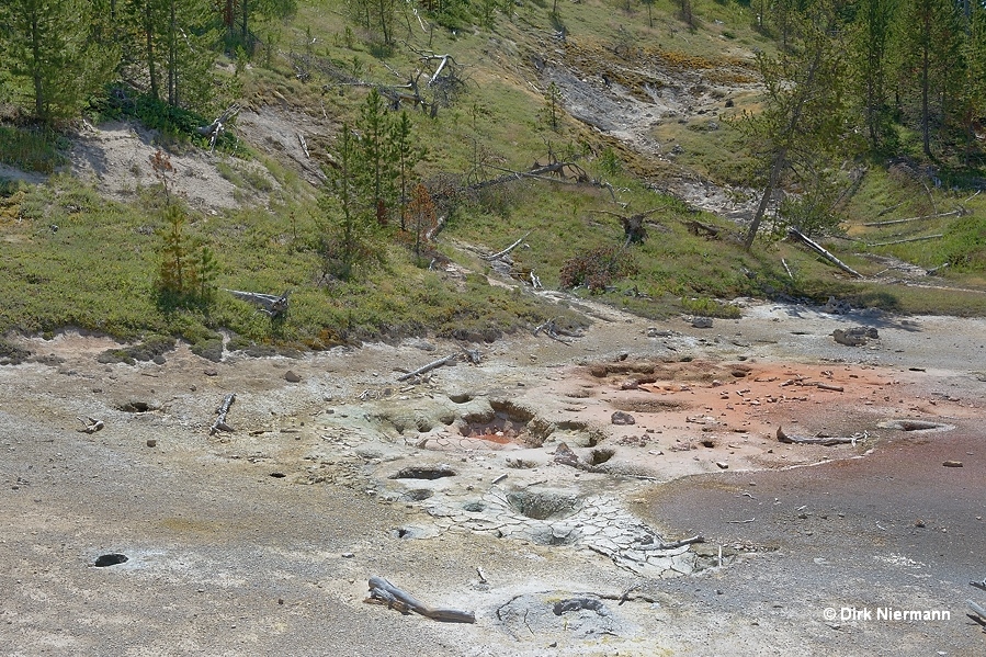 Hot spring GAPNN053, Artists' Paintpots Yellowstone