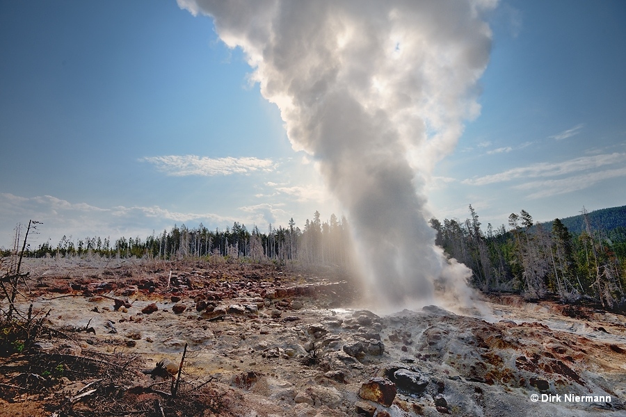 Steamboat Geyser Yellowstone