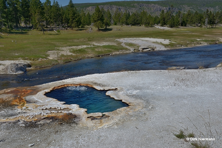 South Scalloped Spring Yellowstone