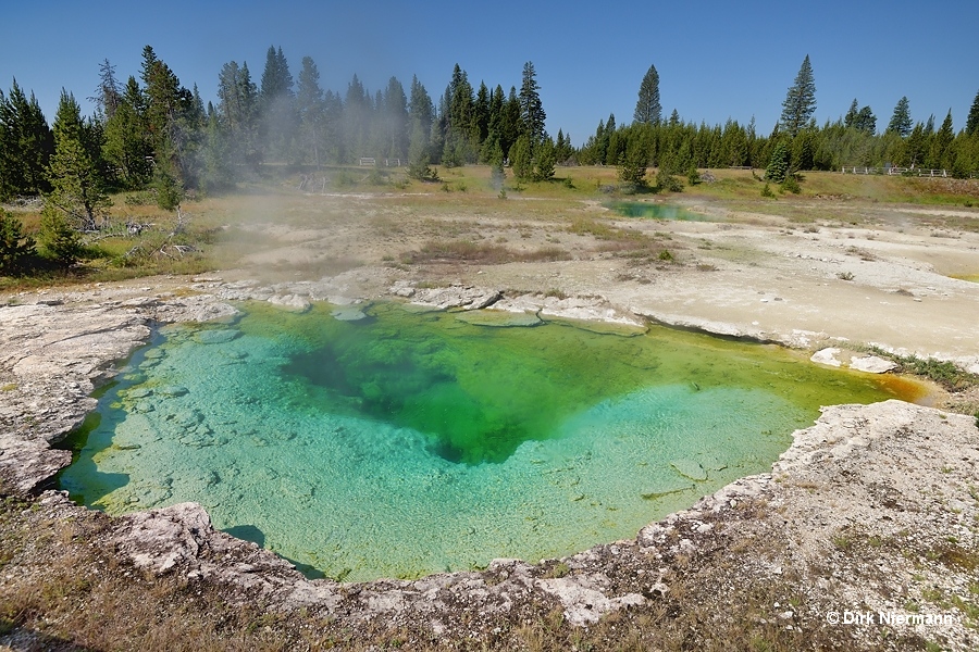 Collapsing Pool, Yellowstone